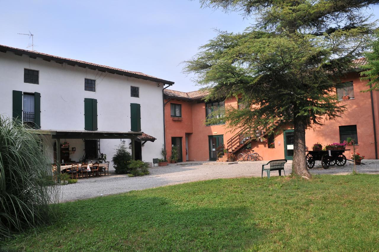 Agriturismo Le Oche Selvatiche Lauzacco Luaran gambar