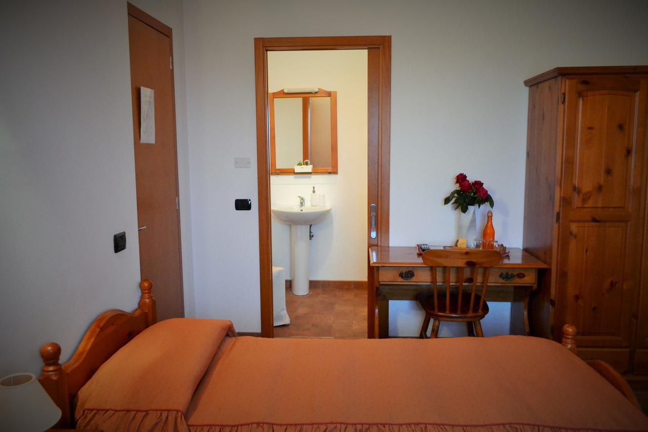 Agriturismo Le Oche Selvatiche Lauzacco Luaran gambar