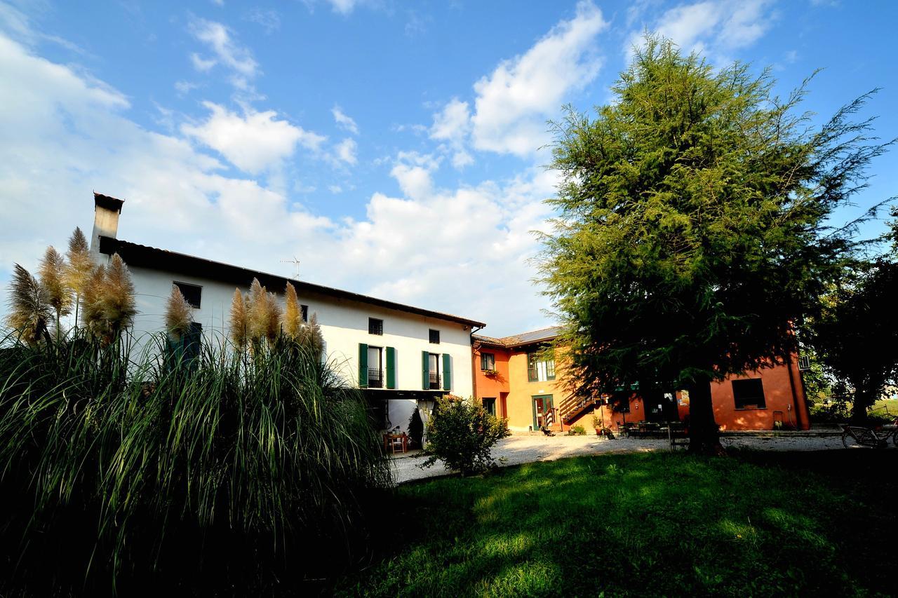 Agriturismo Le Oche Selvatiche Lauzacco Luaran gambar